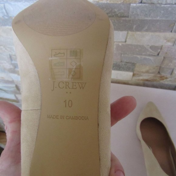 New Pair of J Crew Beige Faux Suede 3" Pointy Toe Heels in Size 10M - Picture 7 of 8